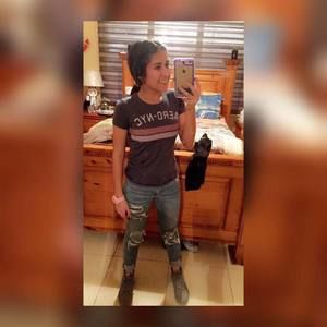 Meet your Posher, Danelis